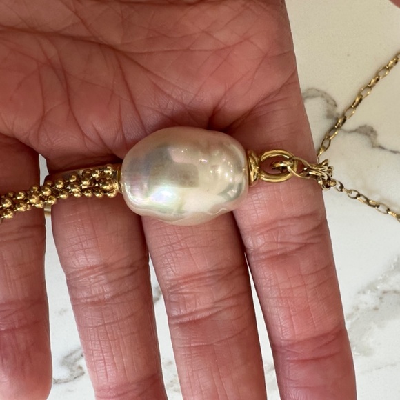 Faux Pearl and gold lariat drop necklace - Picture 2 of 2